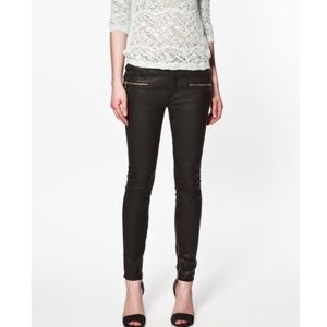 Zara Premium waxed black gold zip jeans. Sz 2
